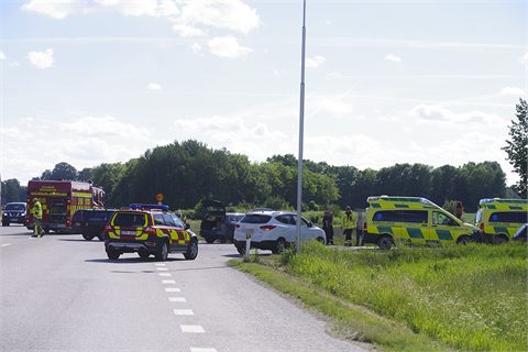 Flera bilar i krock på E22 utanför Kalmar