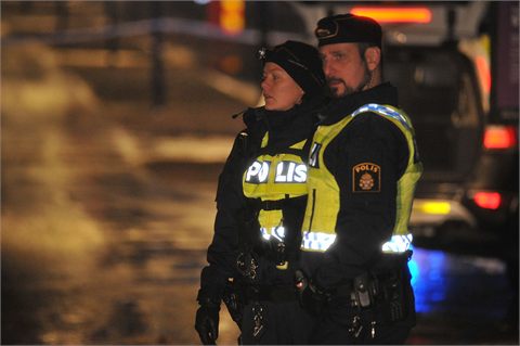 Man skjuten i armen i Torshälla