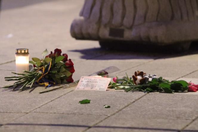 Fyra dda och flera skadade efter attentat i centrala Stockholm