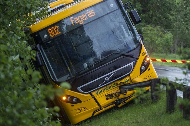 Linjebuss i olycka i Vlberg - vg avstngd