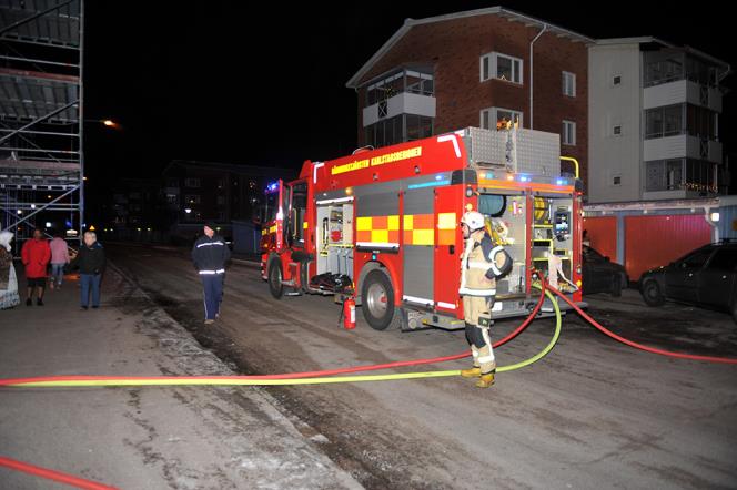 Brand i pappershg i hyreshus i Karlstad