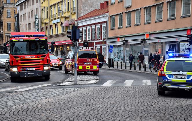 Gravid kvinna pkrd av bil i Jnkping