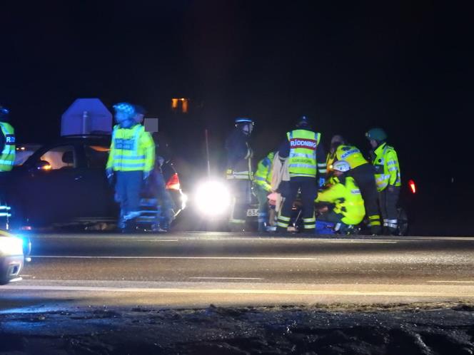 Flera till sjukhus efter krock p Vikbolandet