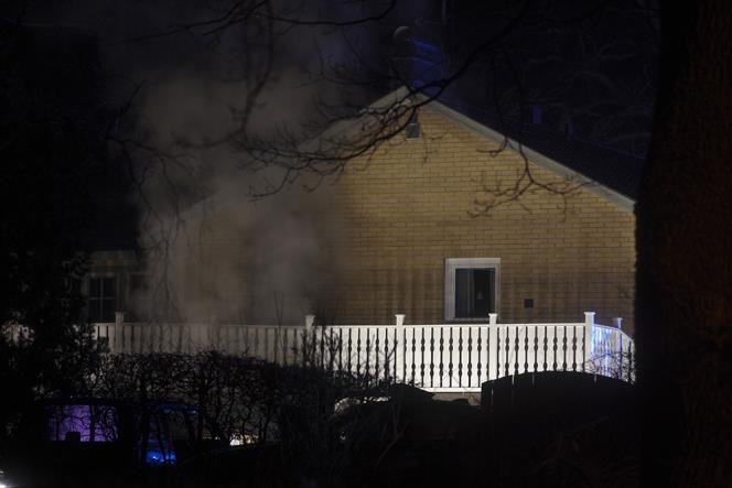 Brand i villa - avsprrning p grund av explosionsrisk