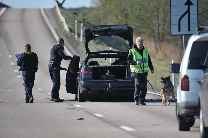 Man hittad dd i brinnande bil i natt  misstnkt mord