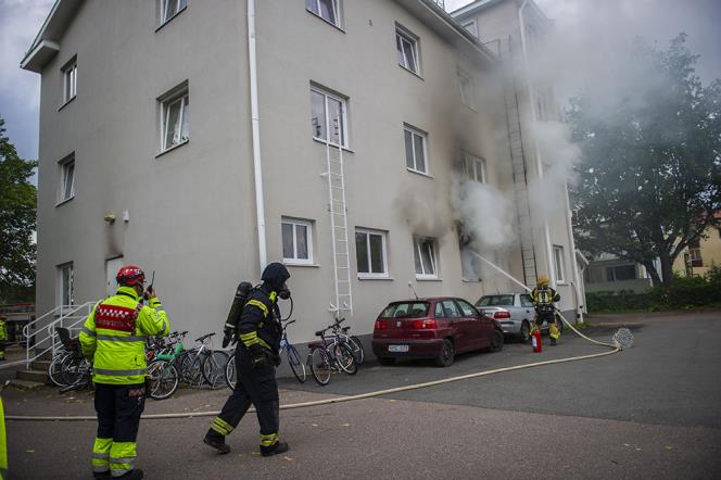 Brand i flerfamiljshus i Krylbo  polisen utreder brott