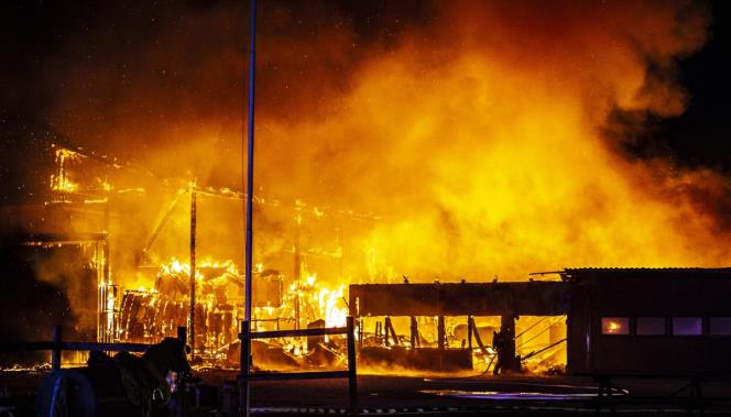 Storbrand på ridskola utanför Avesta – utreds som grov mordbrand