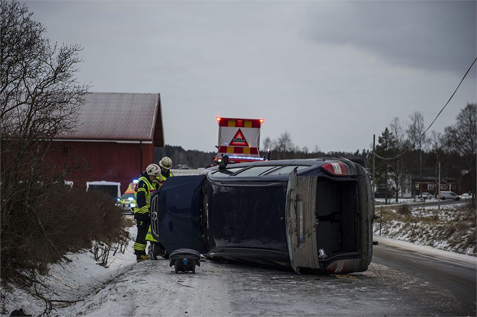 Fyra personer i olycka utanför Avesta