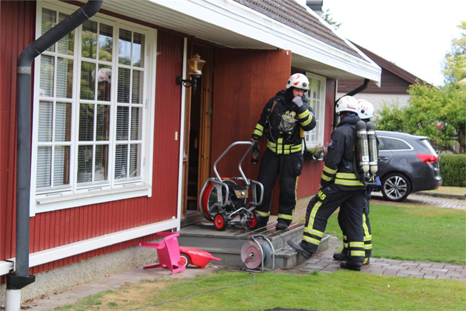 Misstänkt villabrand utanför Skara